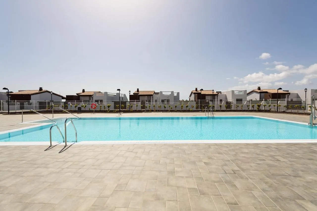 Homeforguest Apartamento En Residencia De Lujo Con Terraza Y Piscina La Guirra 0*,